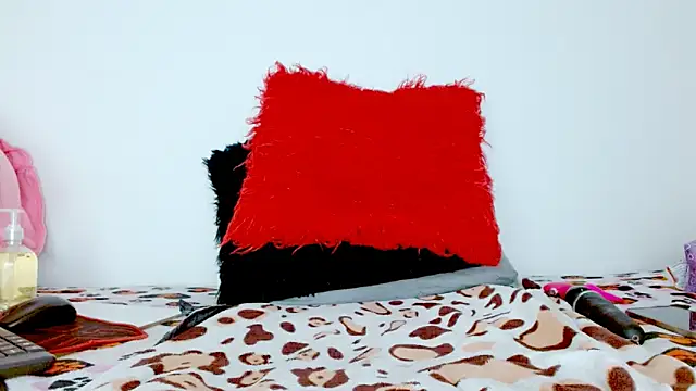 colombianahot8 - Colombianahot8's free webcam - UK Sex Cams