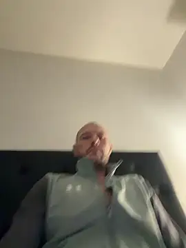 guitccch - Guitccch's free webcam - UK Sex Cams