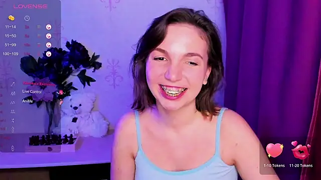 KindHazelHere_ webcam