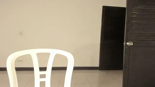 CAROLINNAGOMEZ webcam