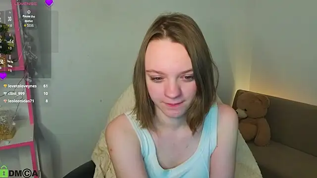 Olivia_Riesz webcam