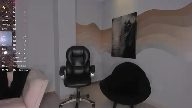 LizzHamilton__ webcam