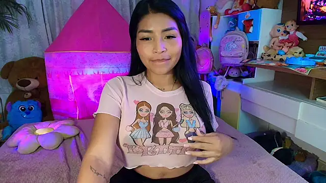 Pocahontascute_33 webcam