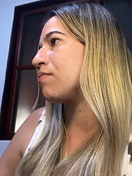 Antonellachic73 webcam