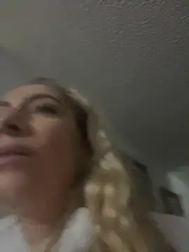 viktoria_davis_ webcam