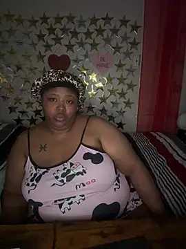 Chocolatebunnyxx96 webcam