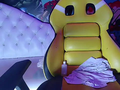 adriana_foxxxy webcam