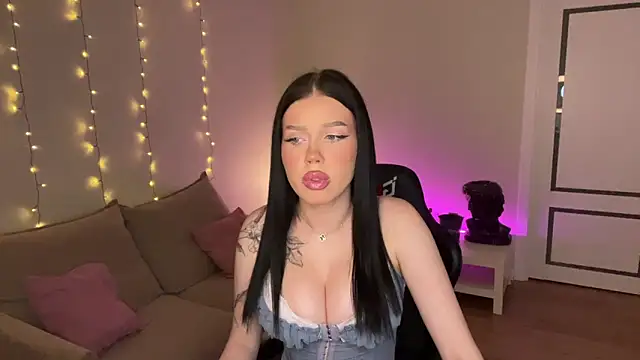 mistress_of_hearts webcam