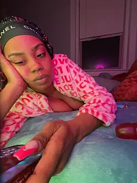 TheRealOshunQueen private show on Streamsexy