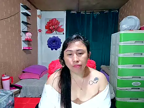 Ugly-Filipina webcam