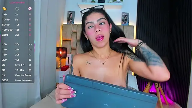 little_sophie18 webcam