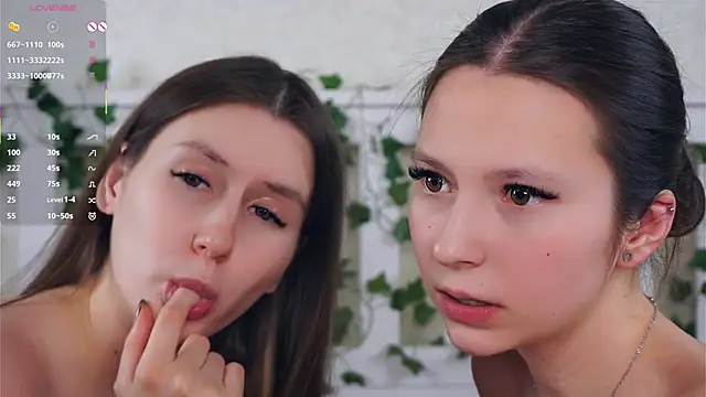 GabrielleLynchar... Live Webcam on Stripchat