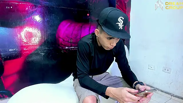 AmazingPartys webcam