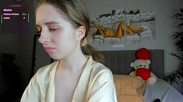 Camilla_Kelly webcam