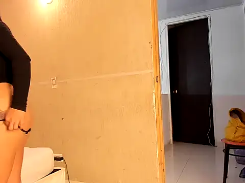 lilith_horny - Lilith_horny's free webcam - UK Sex Cams