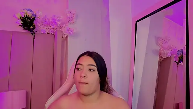 MollyBigBoobs12 webcam