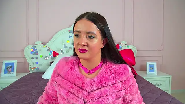 elinabellucci - ElinaBellucci's free webcam - UK Sex Cams