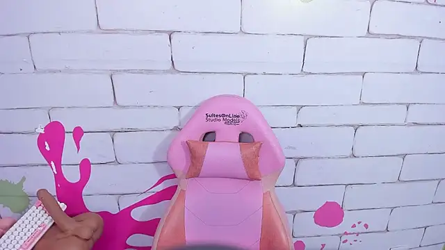 SafiroAgataaa webcam