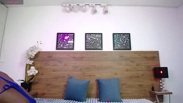 AlexandraCambell webcam