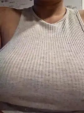 Arianaa_Gray webcam