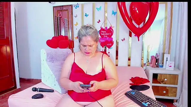 AnyelaGitanaMature webcam