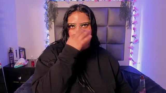 abbiecollins_js webcam