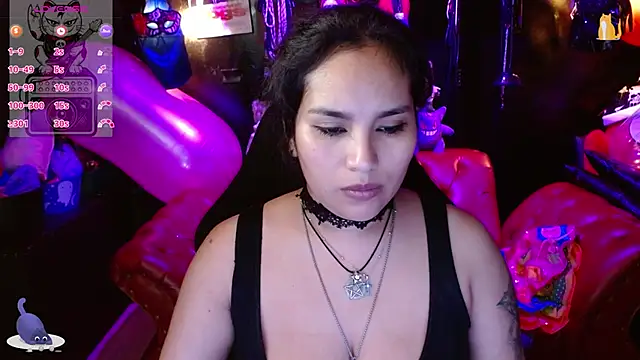 kureiji_hentaii webcam