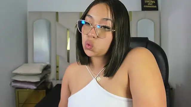 IsabellRodriguez18 webcam