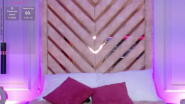 Martina-Roberts- webcam