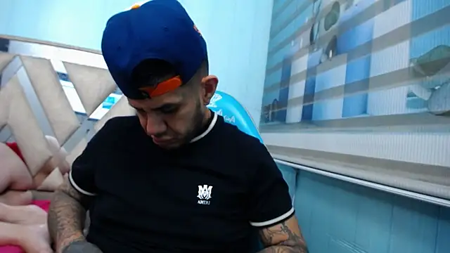 allison_max_tattoo webcam