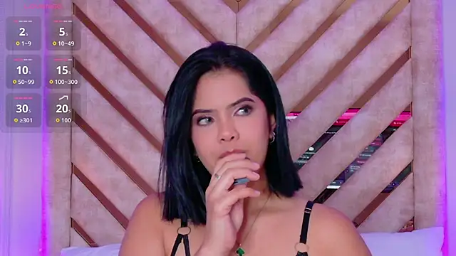 Martina-Roberts- webcam