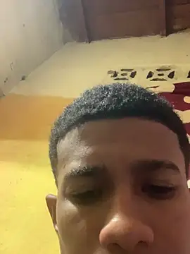 mario_diazhot webcam