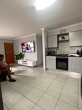 misslola27 - MissLola27's free webcam - UK Sex Cams