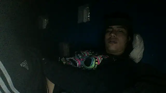 alexalejandro13 - AlexAlejandro13's free webcam - UK Sex Cams