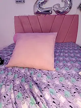 victoria_roussee webcam