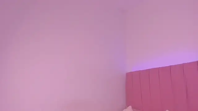 MiaWonderfull webcam