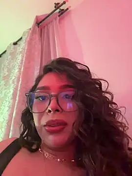 Samantha_Bernardo webcam