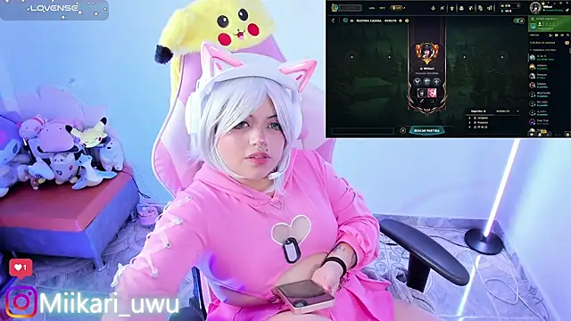 Ahri_Elderwood webcam