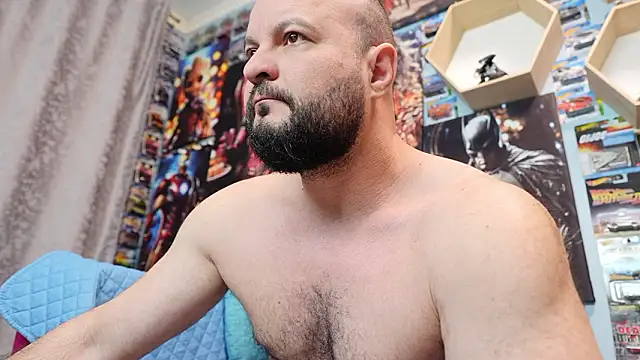 Muscle_Bear webcam