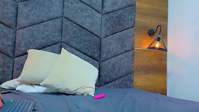 amberstonne__ - AmberStonne__'s free webcam - UK Sex Cams