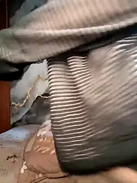 Webcam Model (yourkajal)  is live.Free join now!