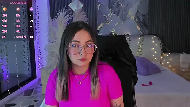 SarahCastro1_ webcam