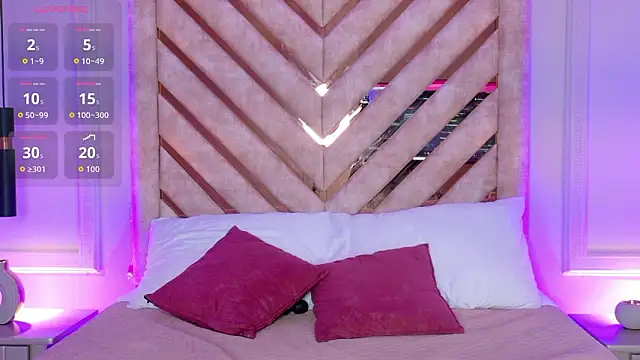 Martina-Roberts- webcam