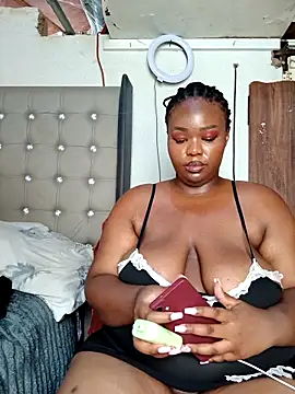 ItsAaliyah445 webcam