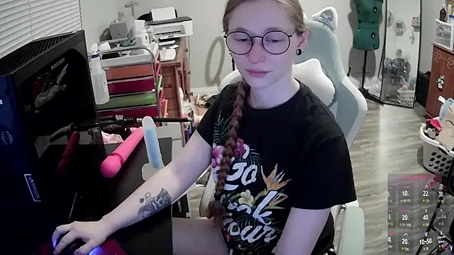 LilyFoxxx webcam
