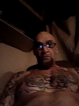 ShawnandDani7074 webcam