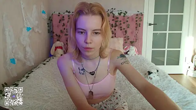 Pink_Lila18 webcam