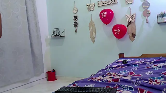 ashlyanaldeep18 webcam