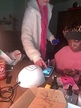 CookiesNcreaming webcam