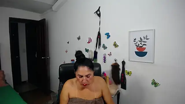 mature_bigboobs10 webcam